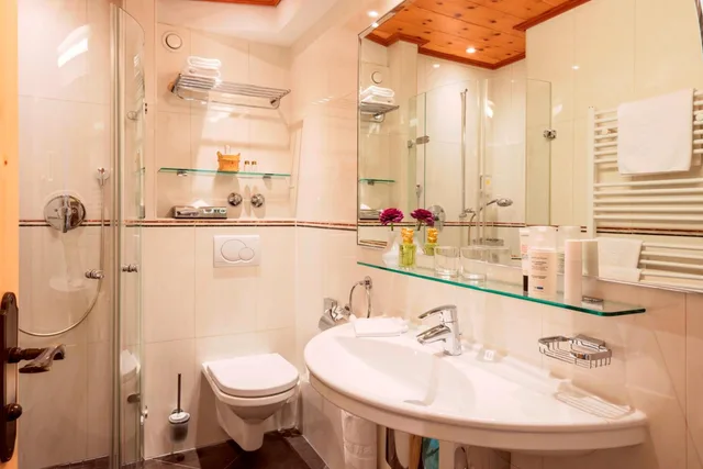غرفة مفردة بسرير مزدوج، Parkhotel Wallgau 5/8
