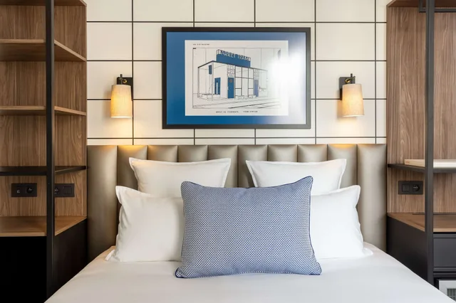 Medium, Queen Bed، Hotel Moderniste 2/4