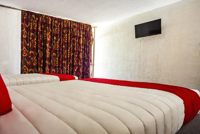 غرفة قياسية بسريرين، OYO Hotel Oasis, Matehuala 7/7