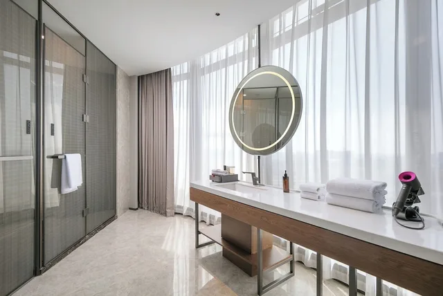 غرفة ديلوكس مفردة بسرير كوين، UrCove by Hyatt Foshan Downtown 5/6