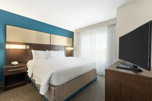 استوديو بسرير كينج مع أريكة، Residence Inn St Paul Woodbury 2/3