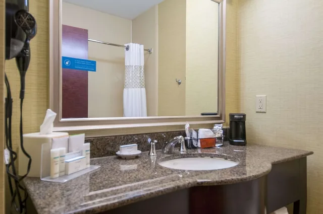 استوديو بسرير كينج مع أريكة، Hampton Inn And Suites Waxahachie 10/10