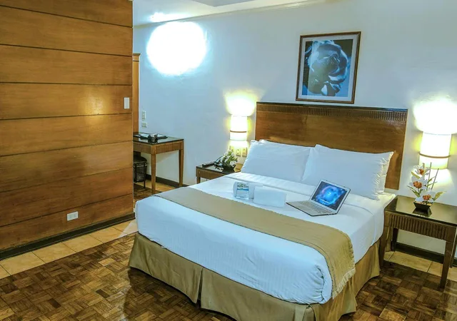 جناح تنفيذي، Fersal Hotel P Tuazon Cubao 9/10