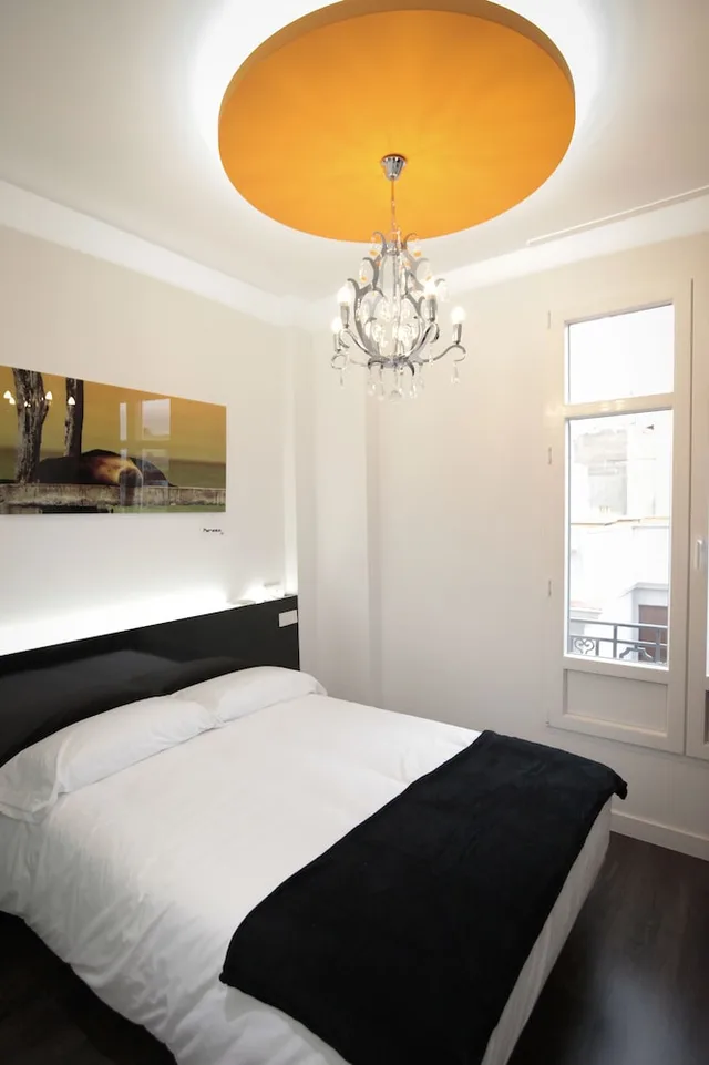 Room, Single, Double Bed, Vitium Urban Suites 4/10