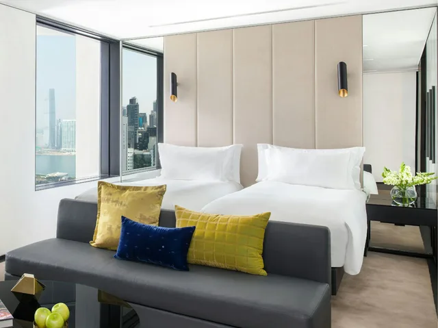 N1, Deluxe, Twin Beds, The Murray Hong Kong A Niccolo Hotel 1/2
