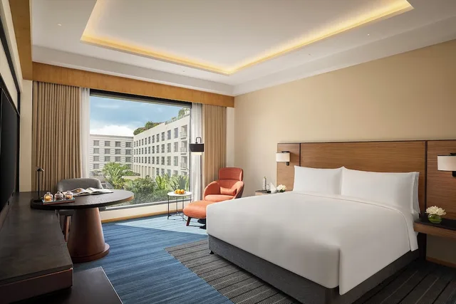 غرفة ديلوكس بسرير كينج، Grand Hyatt Mumbai Hotel and Residences 2/8
