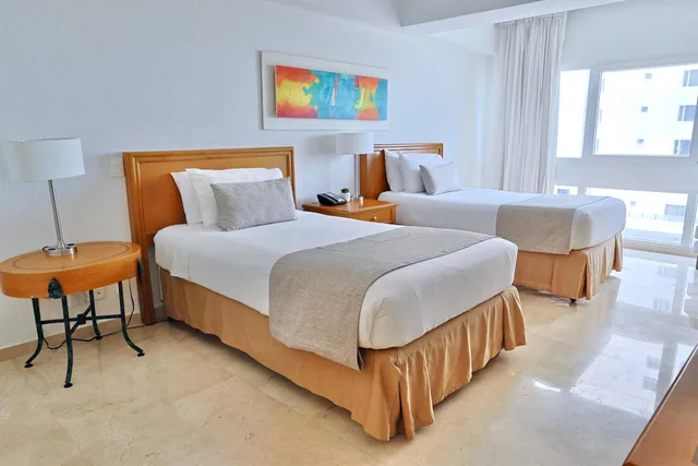 غرفة بسريرين منفصلين، Hotel Almirante Cartagena Colombia 1/3