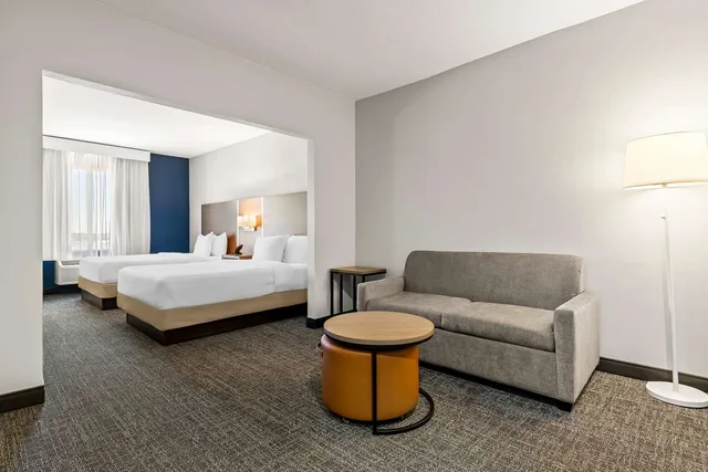Studio, Suite, 1 King and 2 Queen Beds, Spark by Hilton Catoosa Tulsa 3/3