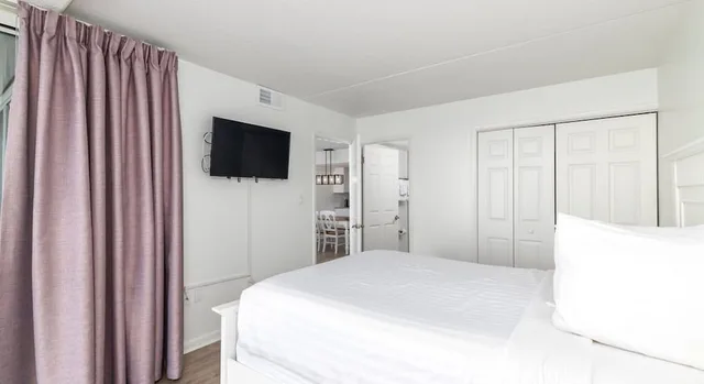 Condo, Premium, Twin Beds, Queen Bed, Bay View, Sofa, Patio، Bay Club Resort 4/7