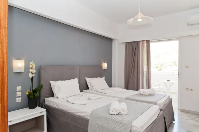 غرفة عائلية بسرير كوين وسرير فردي في الطابق الأرضي، Klelia Beach Hotel By Zante Plaza 1/6