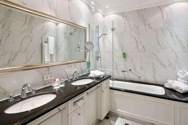 Suite, King Bed, Austria Trend Parkhotel Schonbrunn 9/10