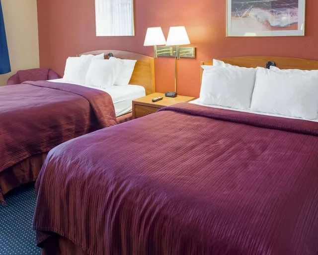غرفة بسريرين كوين، Quality Inn Lakeville North, MN 1/1