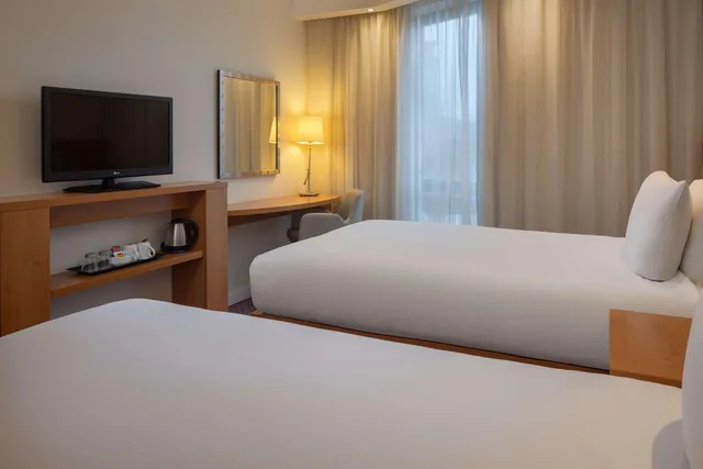 غرفة بسرير فردي، Hampton by Hilton London Waterloo Hotel 3/7