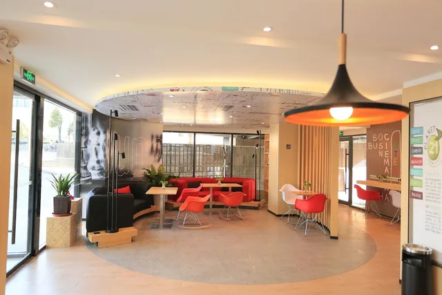Ibis Xuzhou East Huaihai Road Hotel، Yunlong 35/41