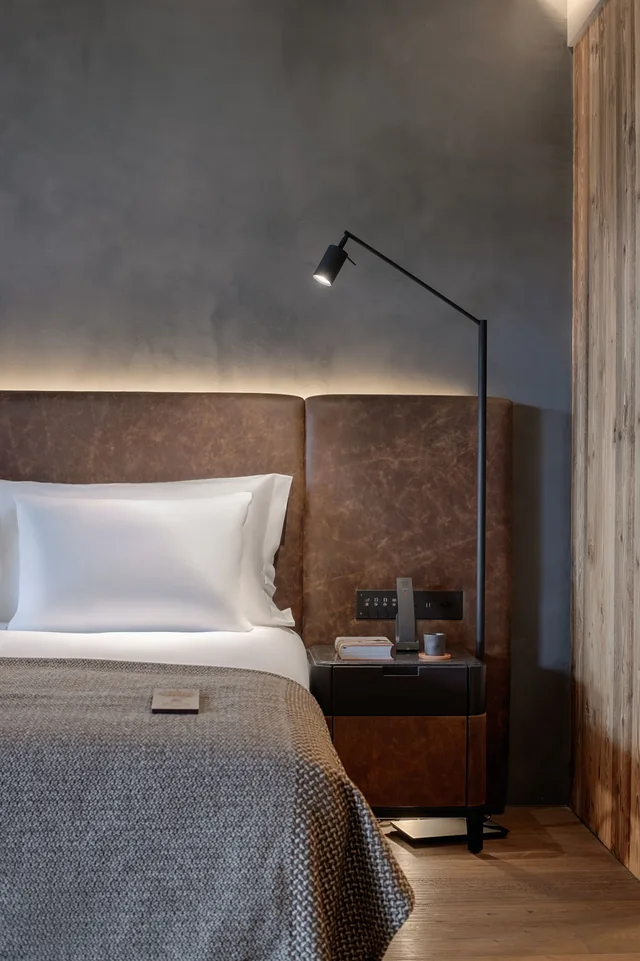جناح بسرير كينج بشرفة، Six Senses Crans Montana 3/7
