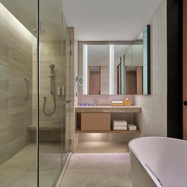 Room, King Bed, City View, Club Floor، Penang Marriott Hotel 8/10