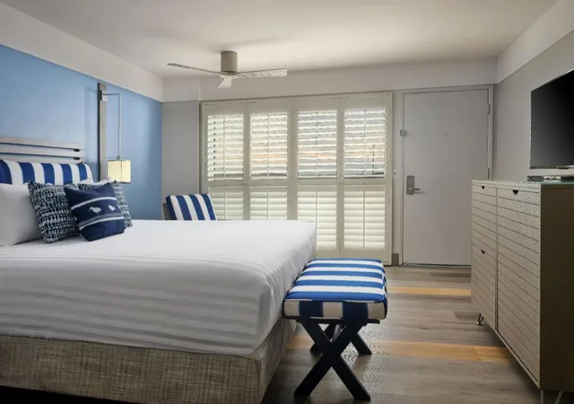 جناح بسرير كينج يُسمح فيها بالحيوانات الأليفة، Inn At Morro Bay 2/5