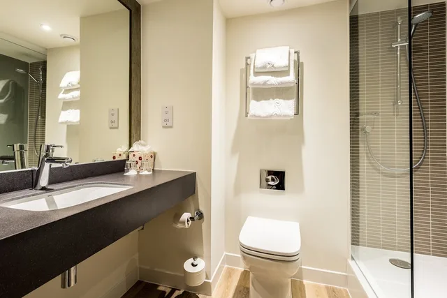 غرفة قياسية بسرير مزدوج، Holiday Inn Stoke On Trent M6 Jct 15 6/9