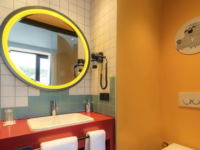 جناح بشرفة، Ibis Styles Tbilisi Center 8/10