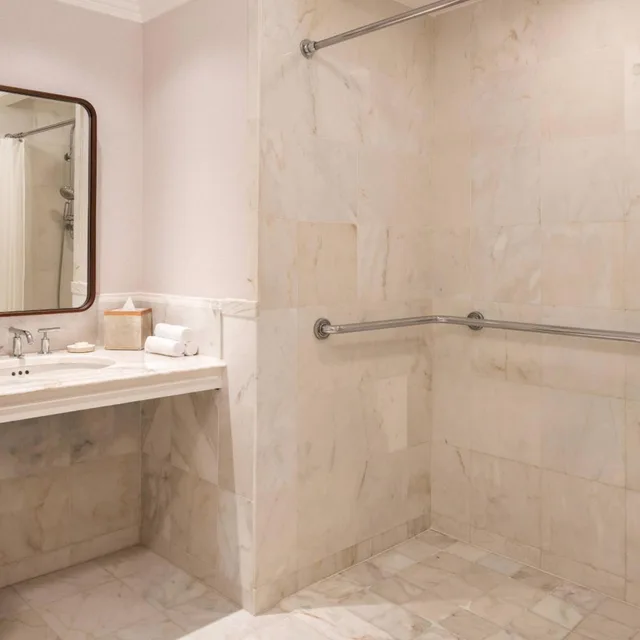 Executive, Suite, King Bed, Lake Front, Pool View، The Ritz Carlton Orlando Grande Lakes 6/8