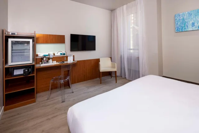 غرفة بسرير مزدوج أو سريرين منفصلين، Best Western Hotel Madison 6/10