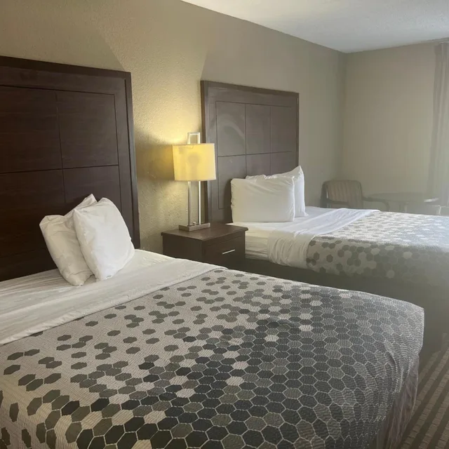 غرفة بسريرين كوين بحوض استحمام للمدخنين، Econo Lodge Florence - Darlington 4/10