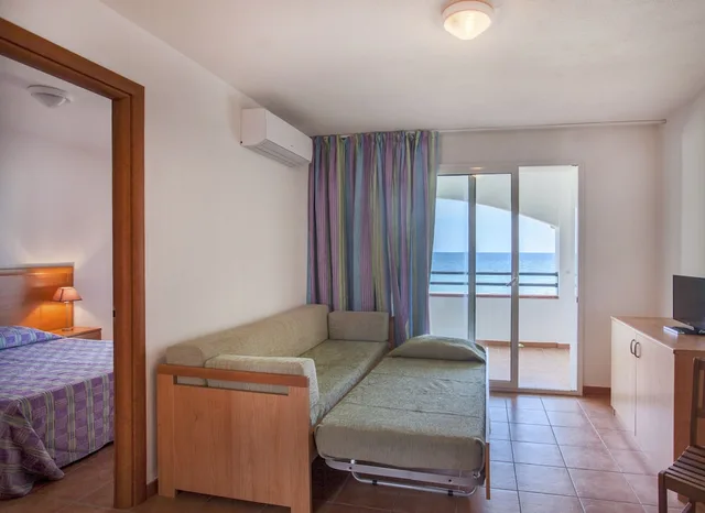 3 Rooms, Apartment, Double and Twin Beds, Trundle Bed, Sea View، Residence Sognu Di Rena 5/7