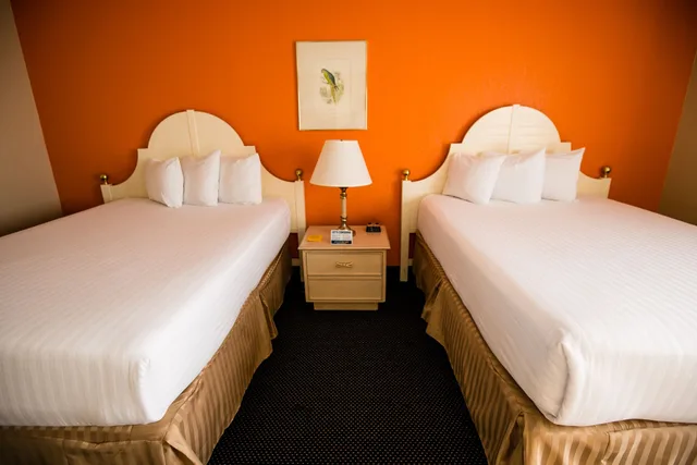 غرفة قياسية بسريرين كوين، Anaheim Carriage Inn 2/2