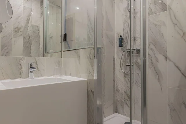 Family, Multiple Beds، Best Western Plus Hotel Comedie Saint-Roch 7/9