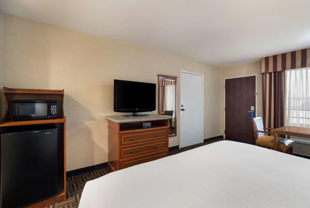 Room, Best Western Norwalk Inn 4/6