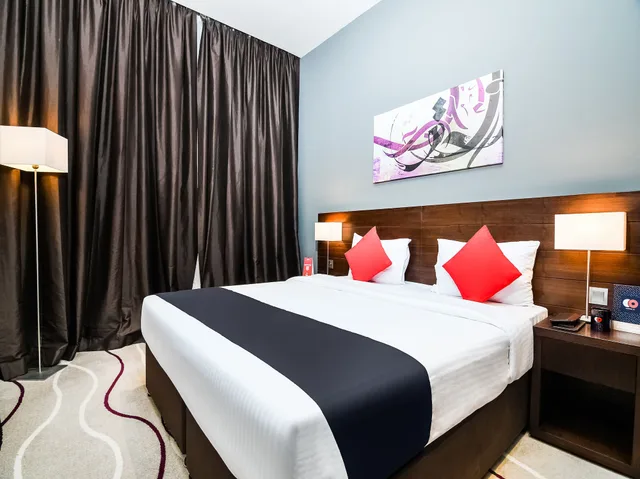 جناح عائلي بسرير كينج وسريرين منفصلين بغرفتي نوم بمطبخ، Action Hotel Ras Al Khaimah 5/9