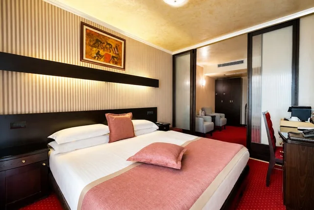 غرفة ديلوكس بسرير مزدوج، Prezident Hotel 1/9