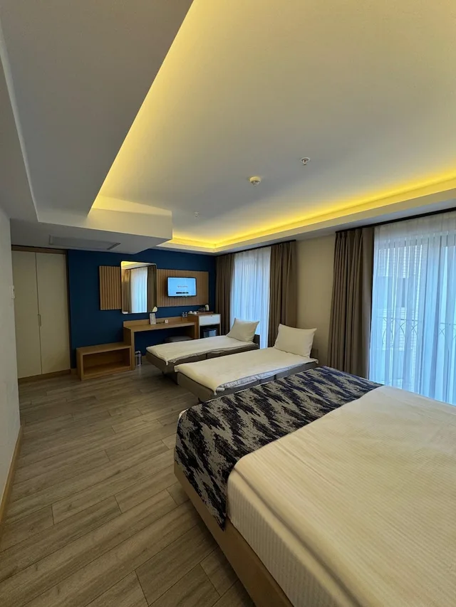 Family, Quadruple, Queen Bed, 2 Sofa, Downtown Sirkeci Hotel 6/10