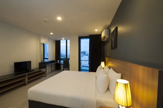 غرفة ديلوكس بسرير مزدوج بإطلالة على المدينة بشرفة بغرفة نوم واحدة، Marigold Sukhumvit 7/10