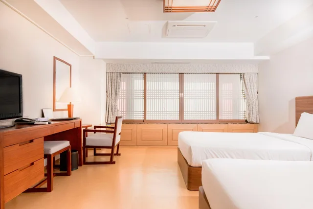 Ondol, 1 Double and 1 Single Bed, Mountain View، The K Hotel Gyeongju 2/3