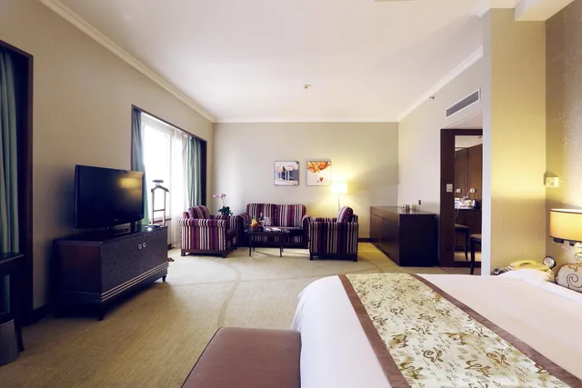 جناح جونيور، Grand Mercure Beijing Central 4/6