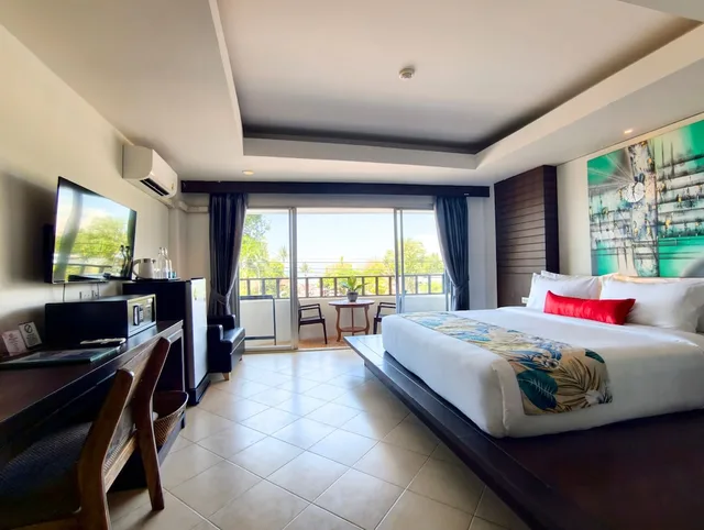 Superior, Queen Bed, Mountain View, Wild Orchid Villa Krabi 2/7
