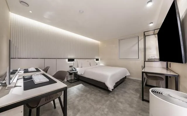 Queen Bed, No Parking، Seocho JS Hotel 1/1