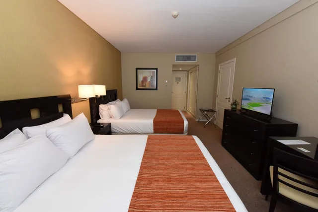 غرفة قياسية بسريرين كوين بإطلالة على النهر، Hotel Camberland Ramallo 1/3