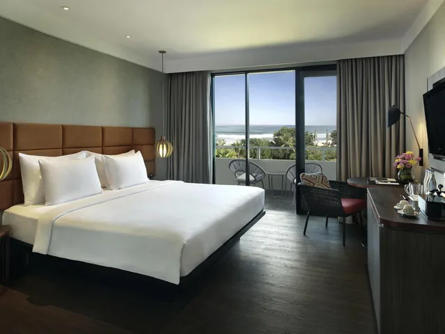 غرفة بريميوم ديلوكس بإطلالة على البحر، Pullman Bali Legian Beach 1/8