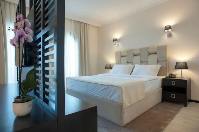 جناح جونيور بسرير كوين مع أريكة، Hotel Moskva 1/10