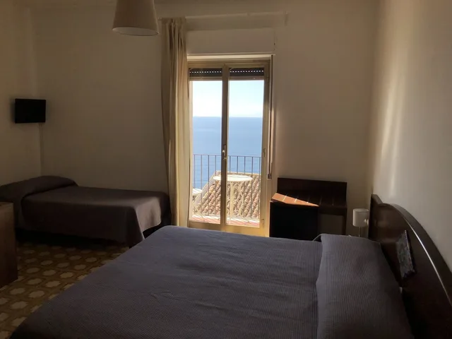 غرفة قياسية ثلاثية بسرير كوين وسرير فردي، Elios Hotel 3/6