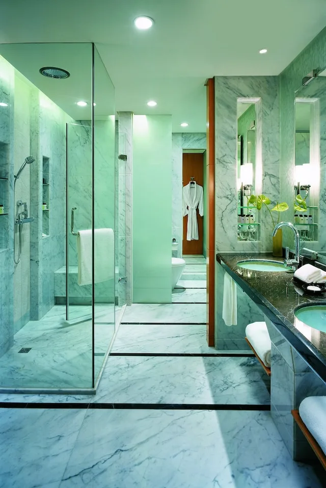 Regency, Suite, King Bed, Garden View, Balcony، Hyatt Dongguan 3/3