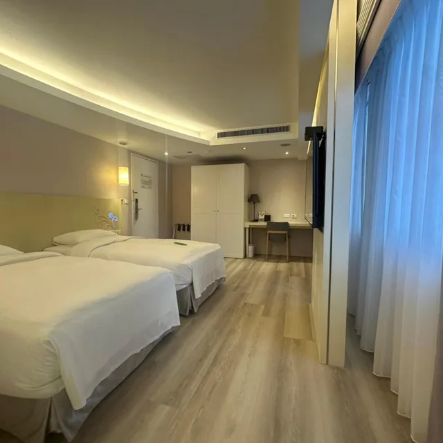 غرفة ديلوكس بسريرين منفصلين، Forward Hotel Taipei 1/6