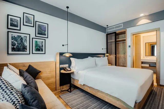 1 Bedroom, Superior, Suite, King Bed, Hilton Garden Inn Casablanca Sud 2/3