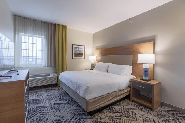 جناح بسرير كينج بغرفة نوم واحدة بمطبخ لذوي الإعاقة، CANDLEWOOD SUITES SAN MARCOS 1/7