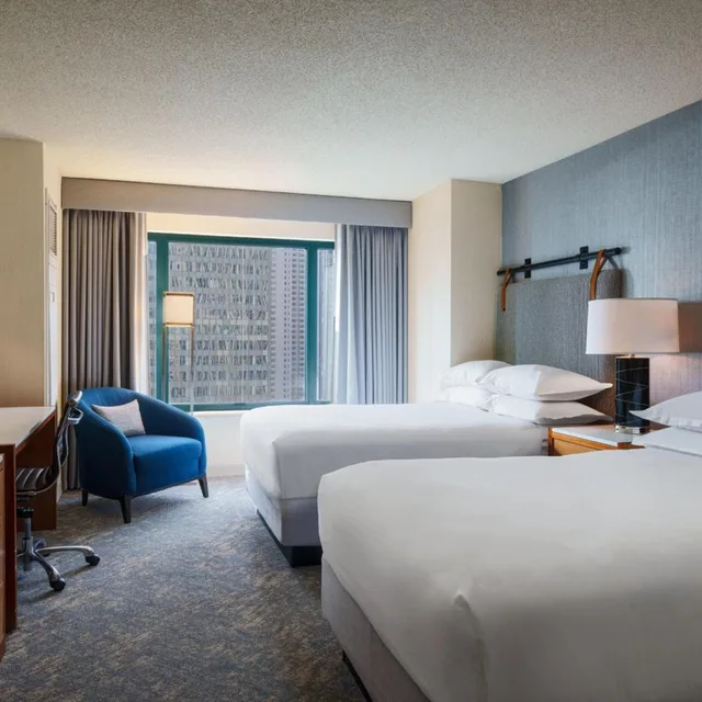 غرفة تقليدية بسرير مزدوج، Sheraton Grand Chicago Riverwalk 2/5