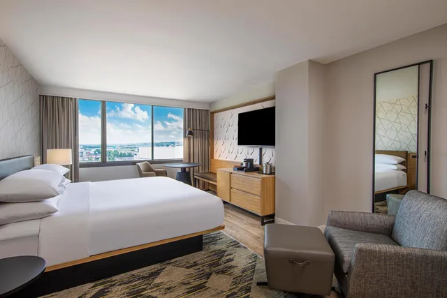 غرفة بسرير كينج، Sheraton Birmingham 2/12