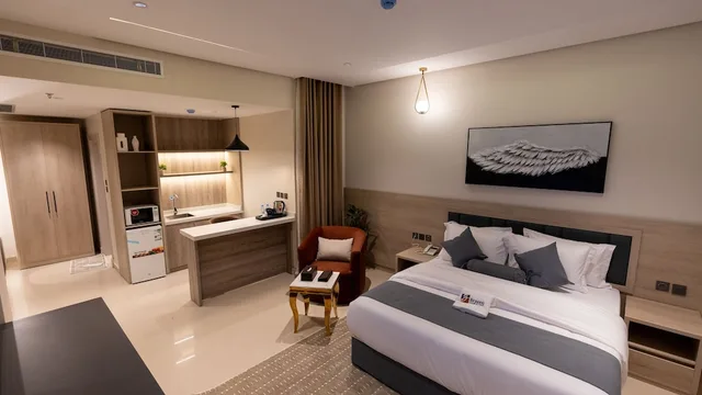 غرفة ديلوكس ثلاثية بسريرين كينج، فندق كابيتال أو 162 برزين(Brzeen Hotel) 1/3