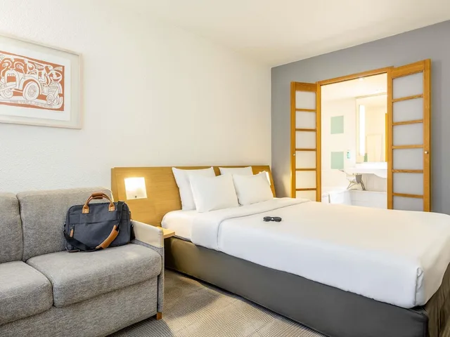 غرفة سوبيريور بسرير مزدوج، NOVOTEL BRUSSELS AIRPORT 1/10